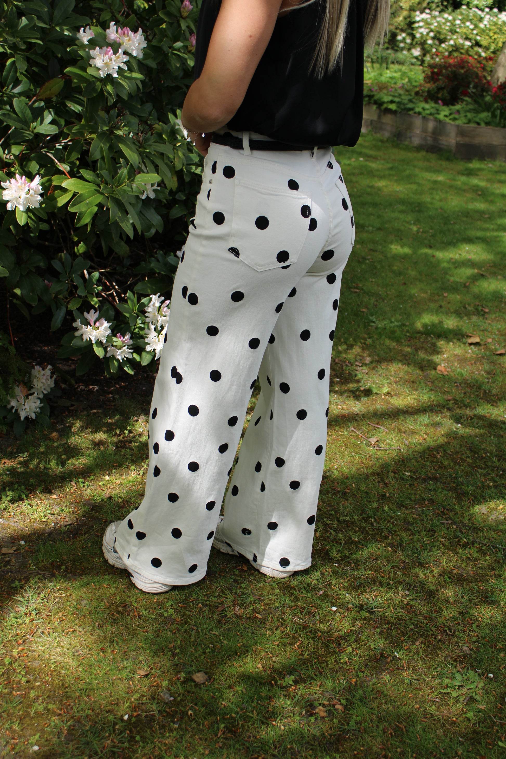 Mid waist - wide leg stretch jeans - polkadot - At Styles