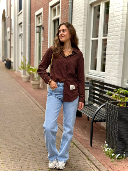 Blouse met embleem - bruin