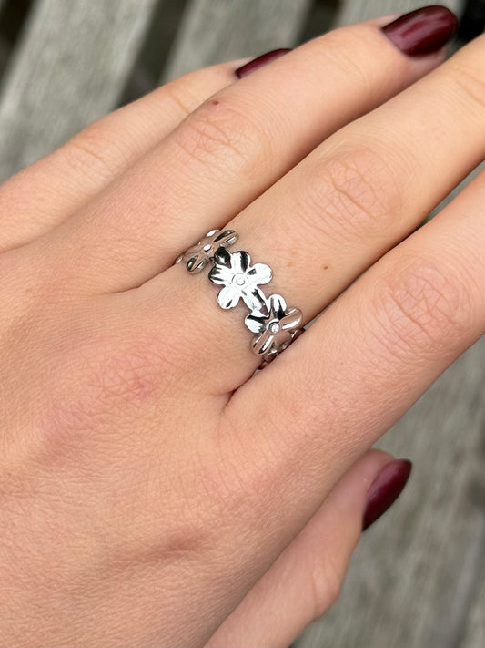 Bloementjes ring - zilver