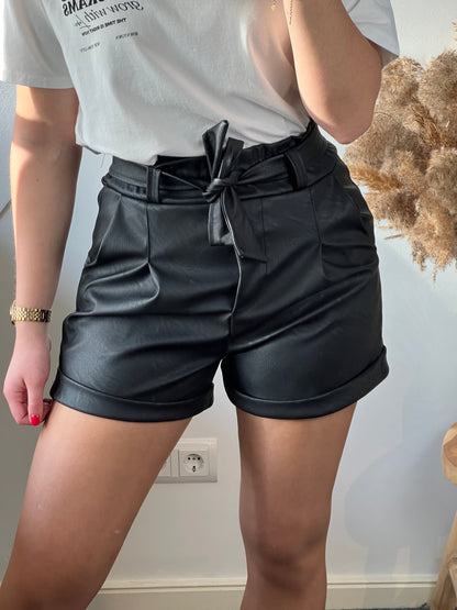 PRE-ORDER | PU leren short Alaro - At Styles