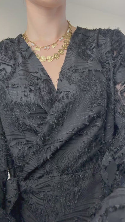 Overslag jurkje met franjes - zwart