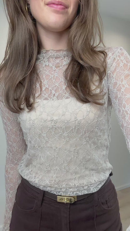 Kanten top met mouwtje - beige