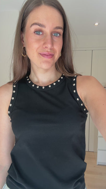 Halter top met studs - zwart