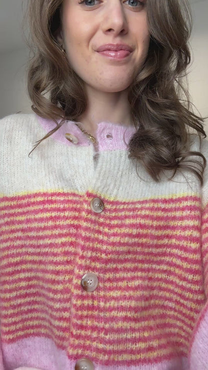 Trui met ruffles - roze